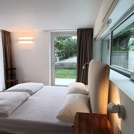 Garda Villa *
