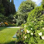 Garda Villa *