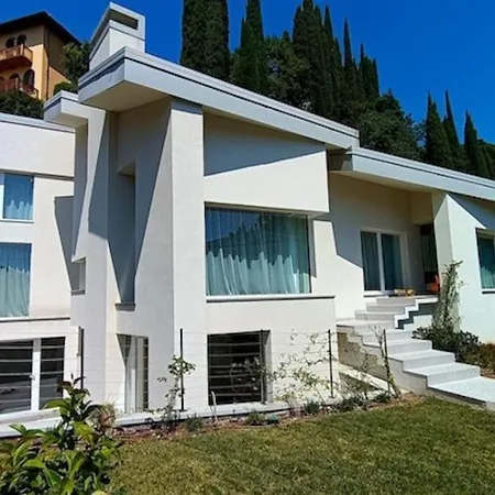 Garda Villa *