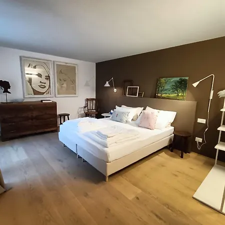 Garda Villa *